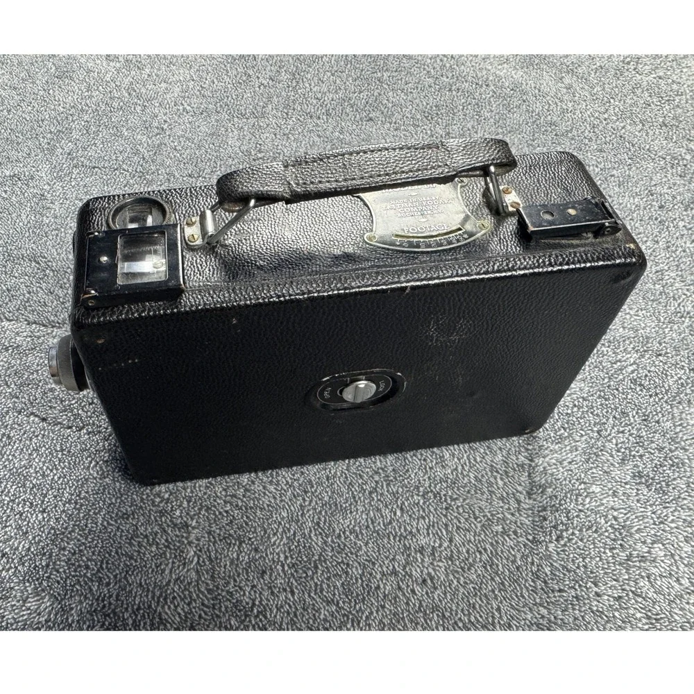 Vintage‎ Cine-Kodak Model BB 16mm Movie Camera Eastman Kodak Black Leatherette